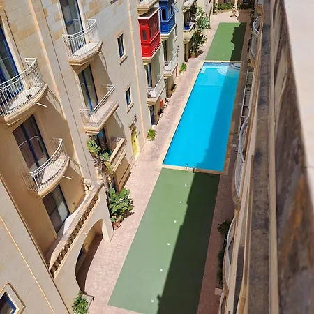 Amazing Penthouse With Private Hot Tub, Sea Views, Communal Pool & Free Ac Apartamento Għajnsielem